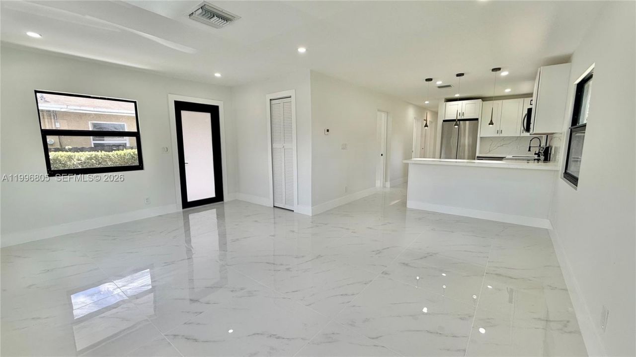 4750 NW 21st Ave, Miami, FL 33142 Photo