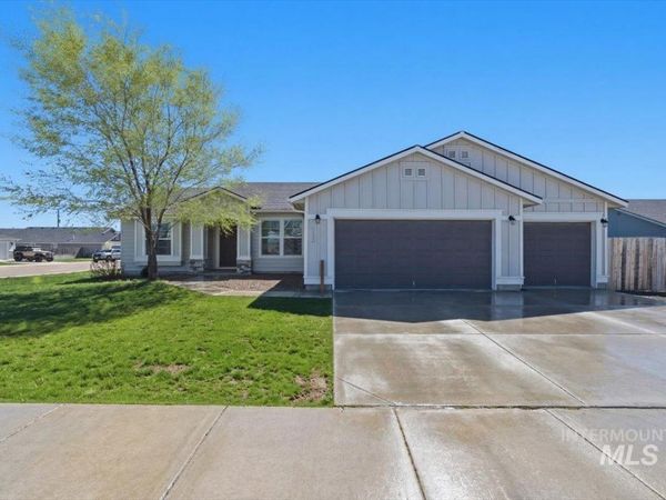 843 SW Levant Way, Mountain Home, ID 83647