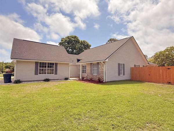 161 Mirabelle Cir, Pensacola, FL 32514