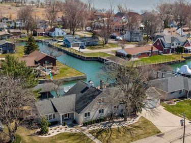 38008 Seaway Court, Harrison Twp, MI 48045