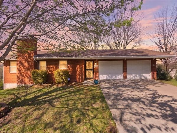 3232 N Forest Avenue, Kansas City, MO 64116