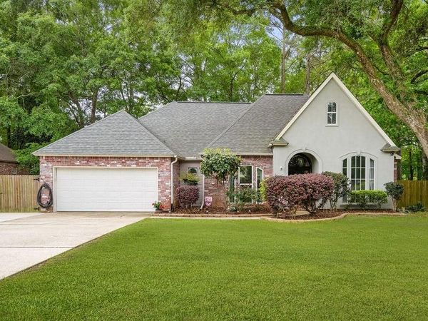 1119 PINK MYRTLE Drive, Madisonville, LA 70447