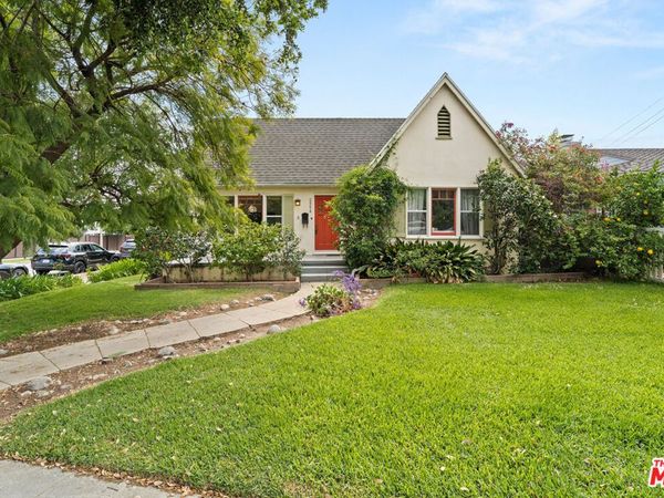 2556 E Villa Street, Pasadena, CA 91107