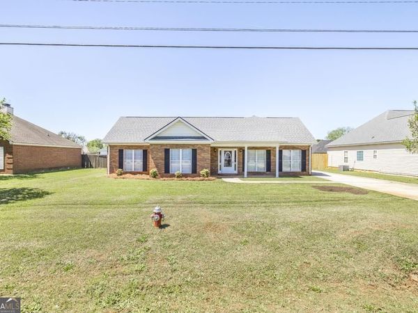 342 Peach Blossom Road, Bonaire, GA 31005