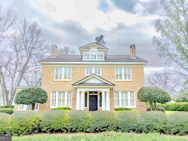 39 W Graham Street, Mcrae-Helena, GA 31055