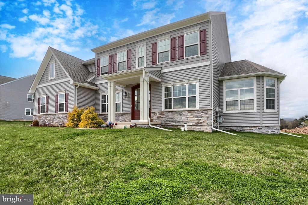 515 DARROW ROAD, YORK, PA 17404