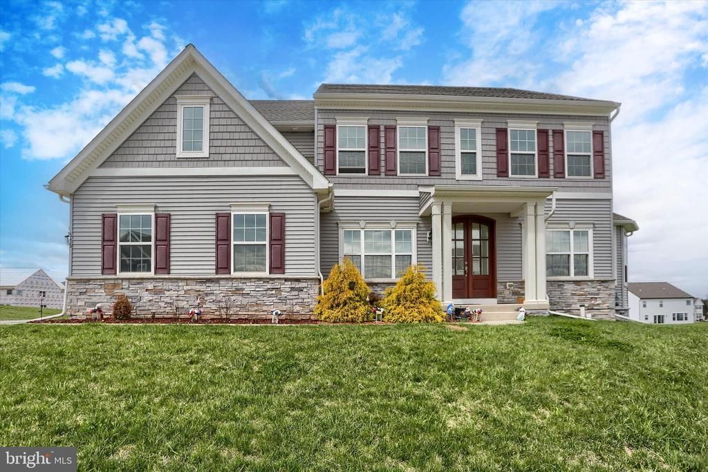 515 DARROW ROAD, YORK, PA 17404