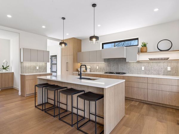 5900 Abbott Avenue S, Edina, MN 55410