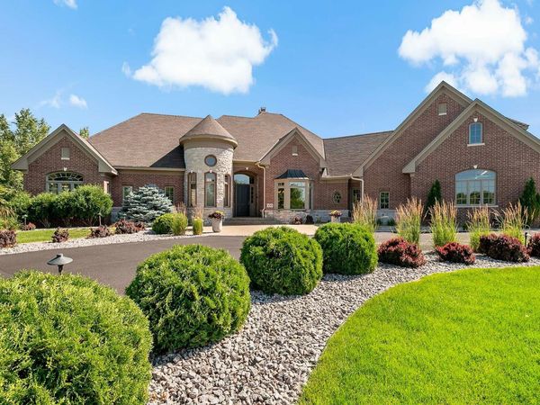 130 Bergamot Drive, Medina, MN 55340