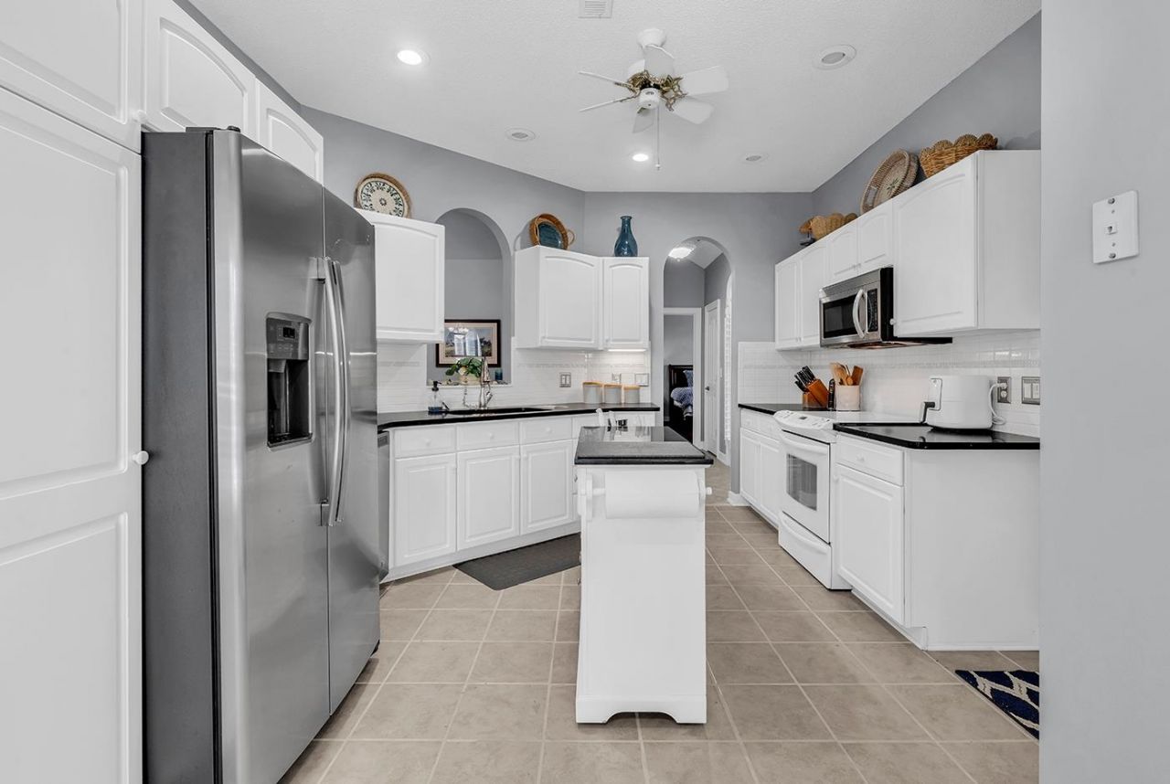 4228 Highway 1008 Photo 14