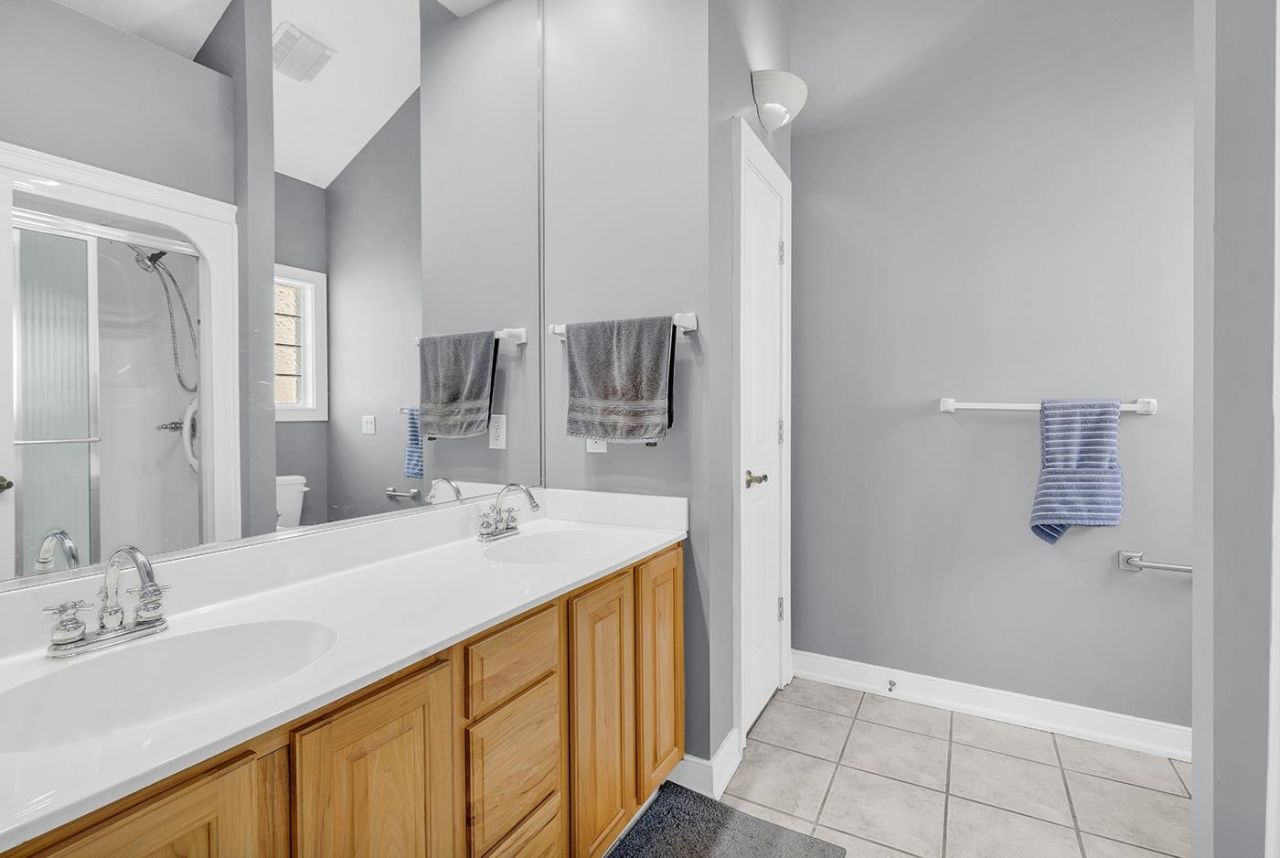 4228 Highway 1008 Photo 20