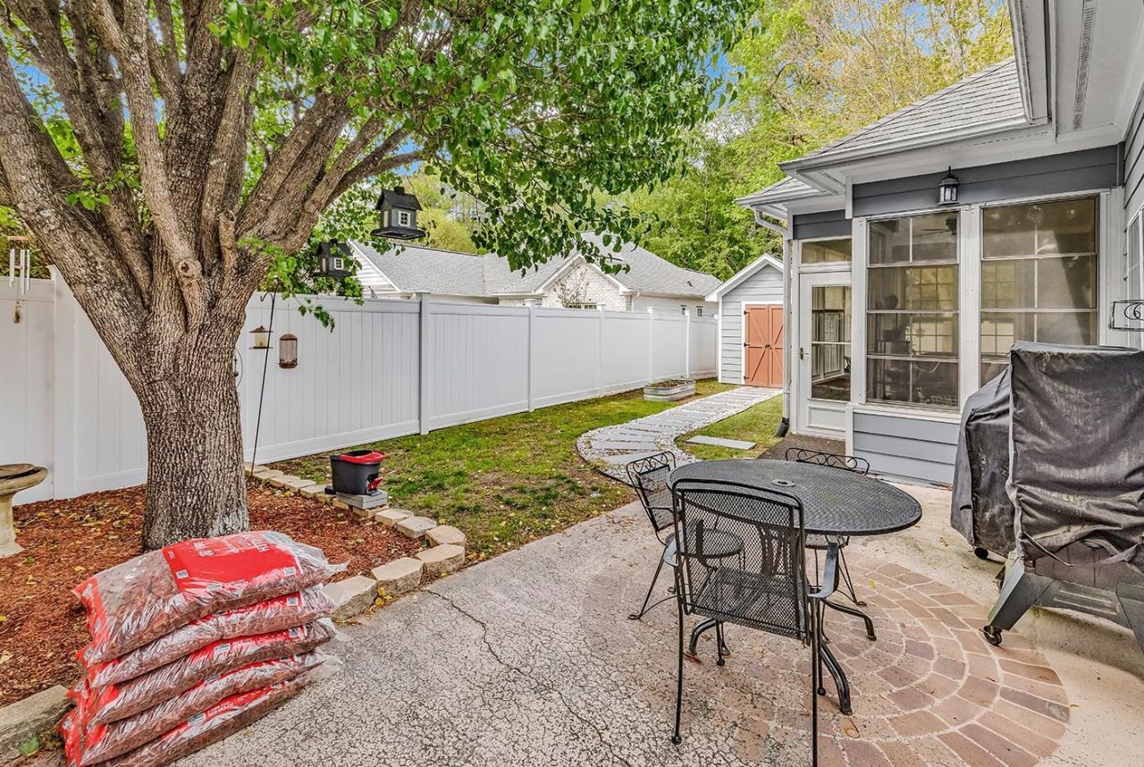 4228 Highway 1008 Photo 36