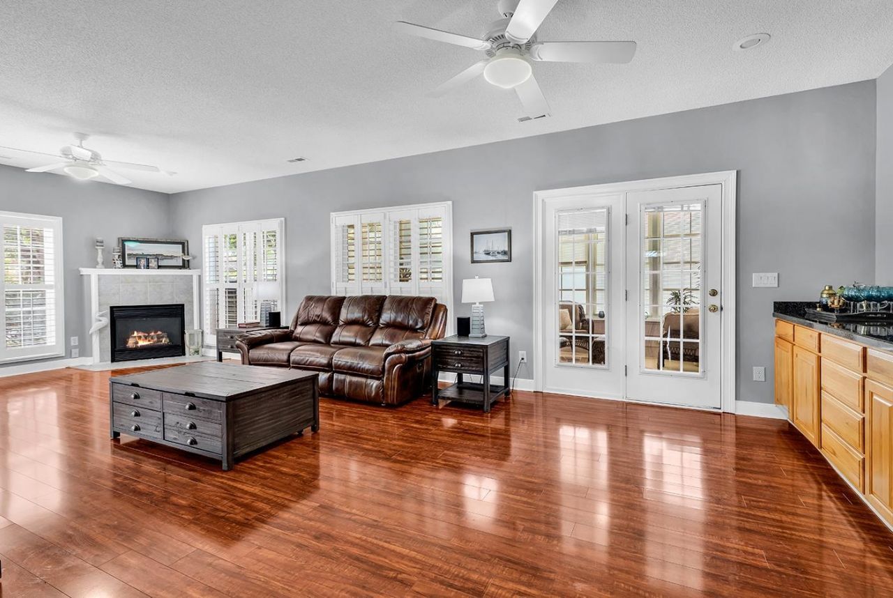 4228 Highway 1008 Photo 6