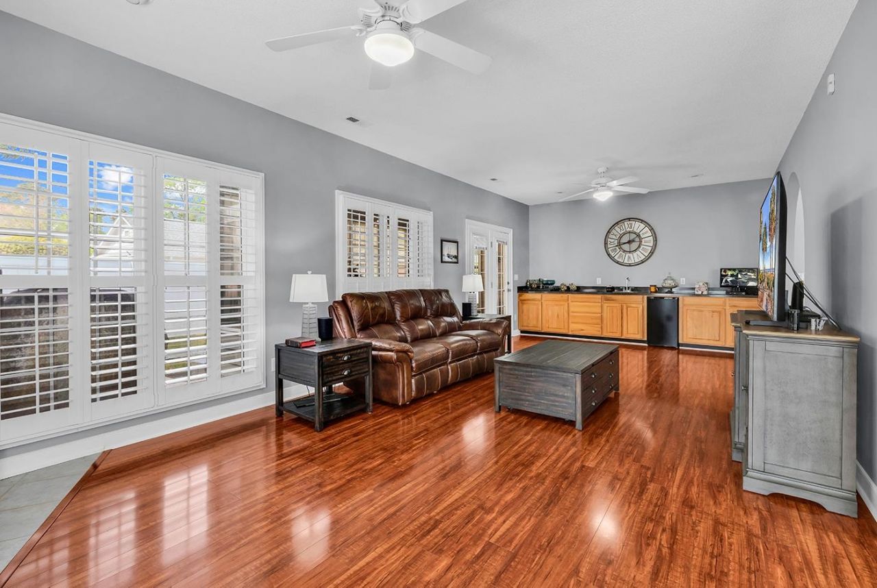 4228 Highway 1008 Photo 9