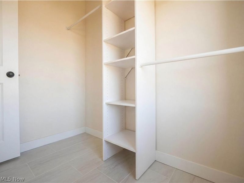 16243 Roselawn Drive, Burton, OH 44021 Photo 21