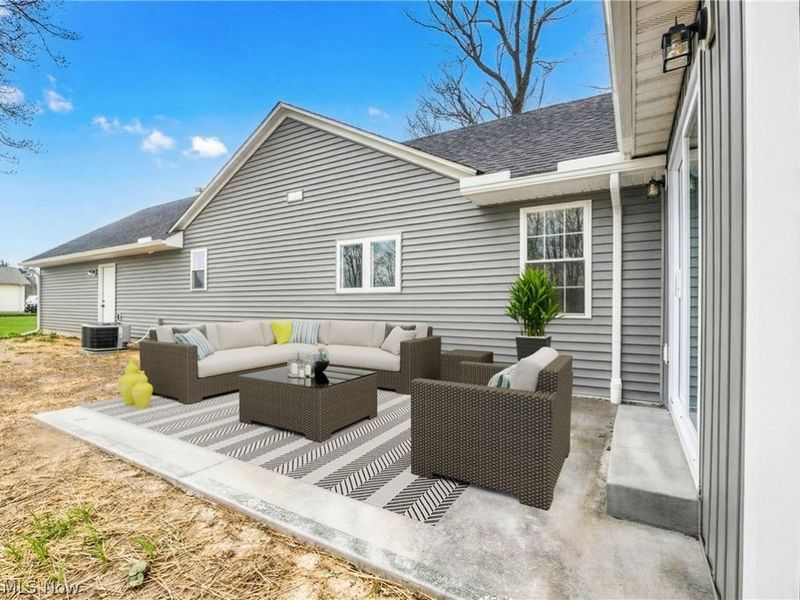 16243 Roselawn Drive, Burton, OH 44021 Photo 39