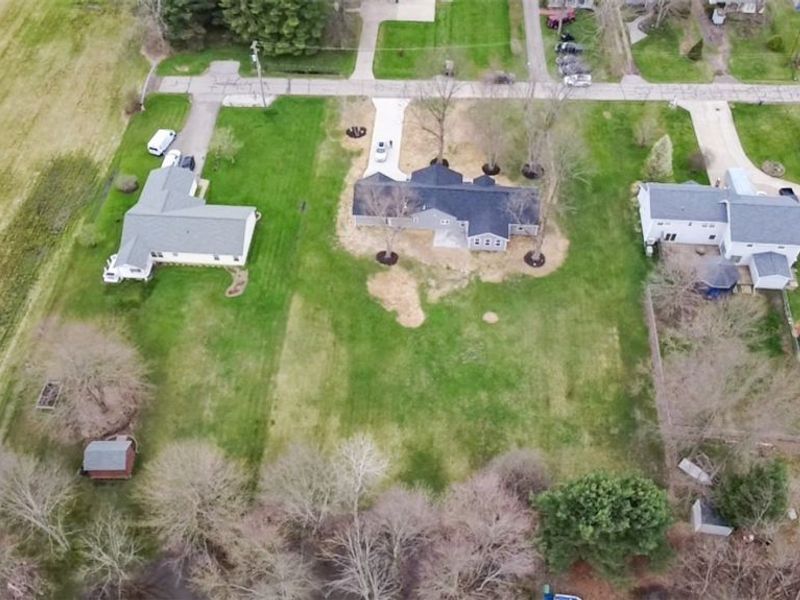 16243 Roselawn Drive, Burton, OH 44021 Photo 41