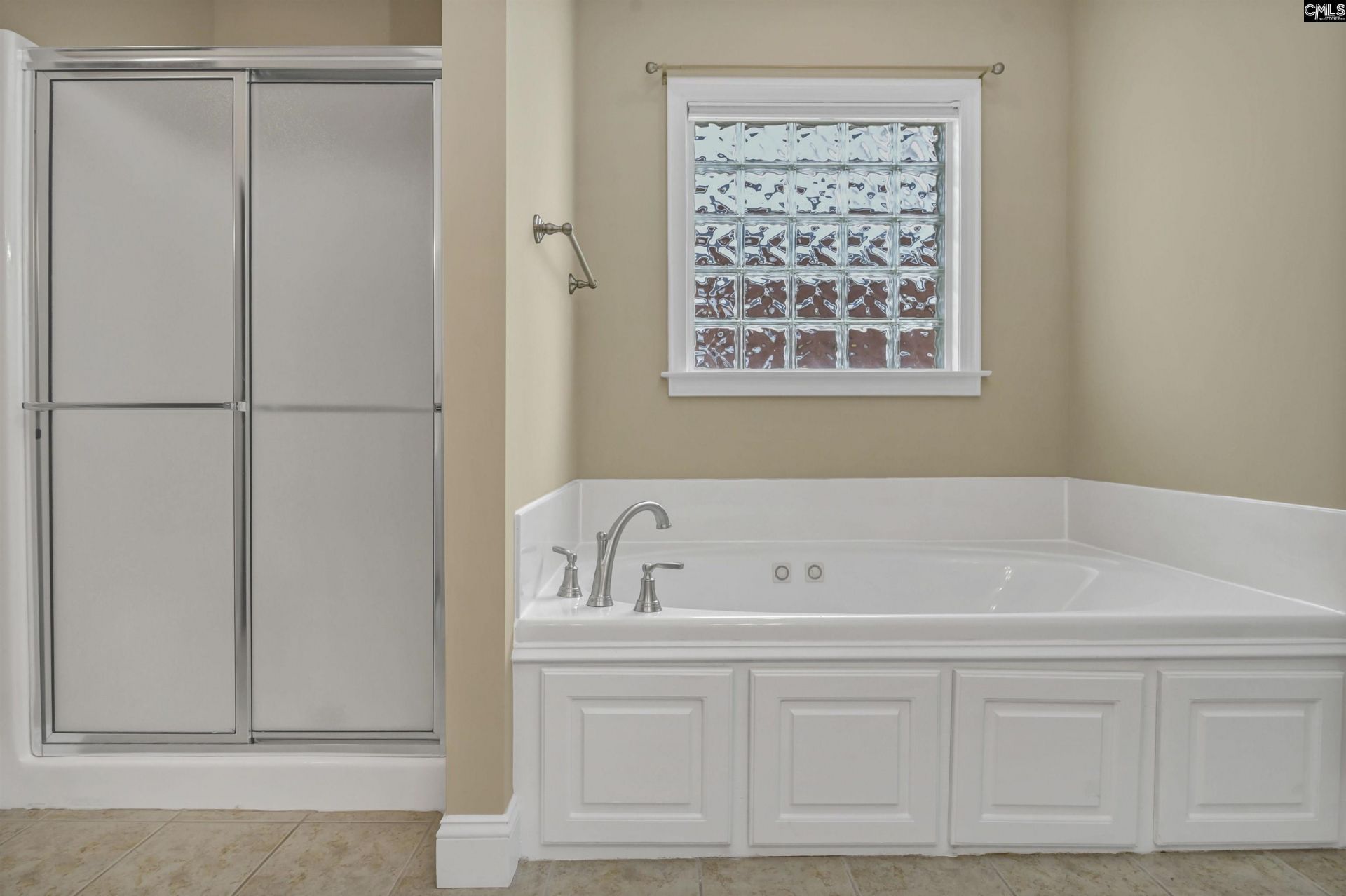 224 Royal Lythan Circle Photo 32