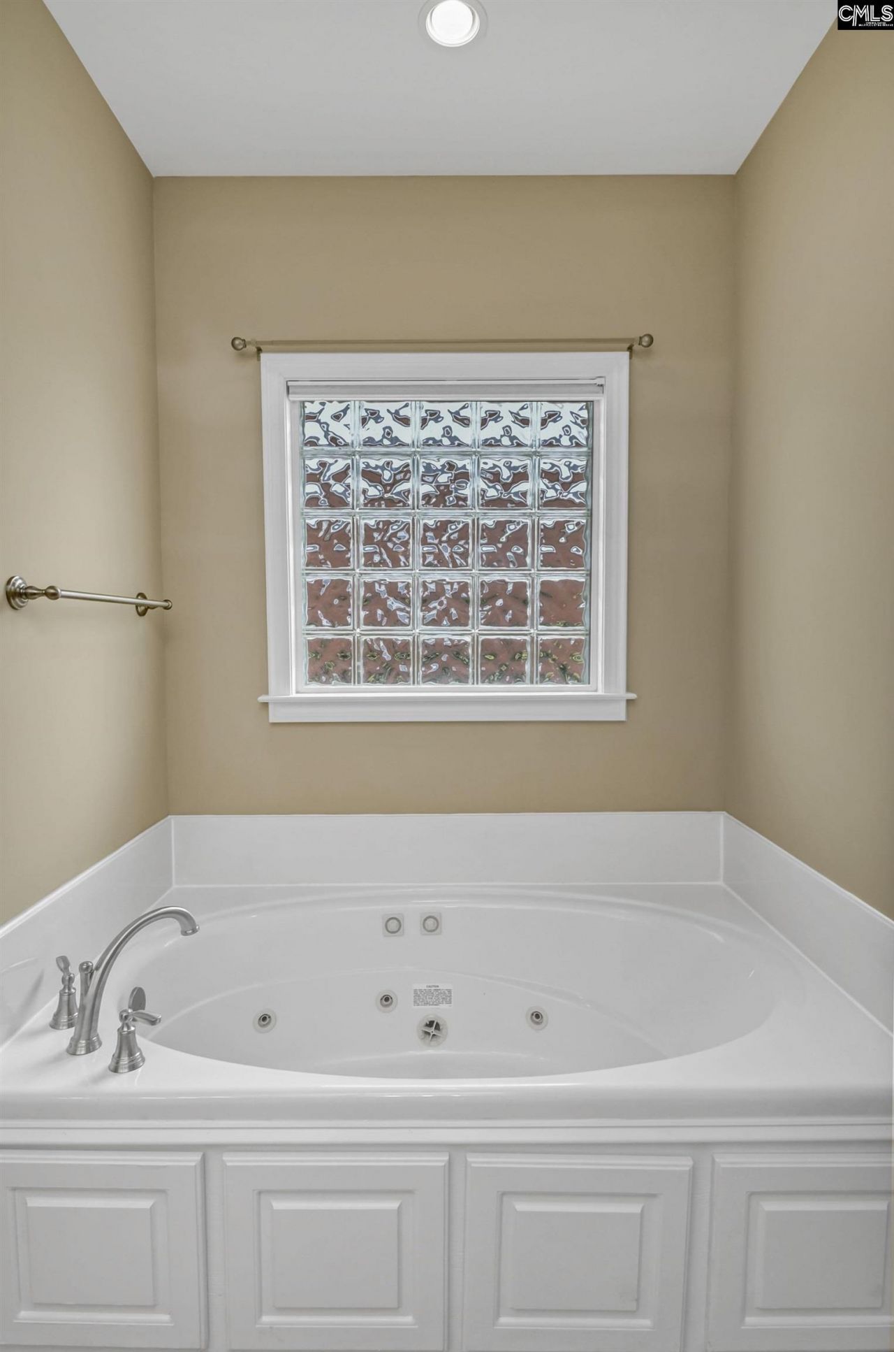 224 Royal Lythan Circle Photo 33