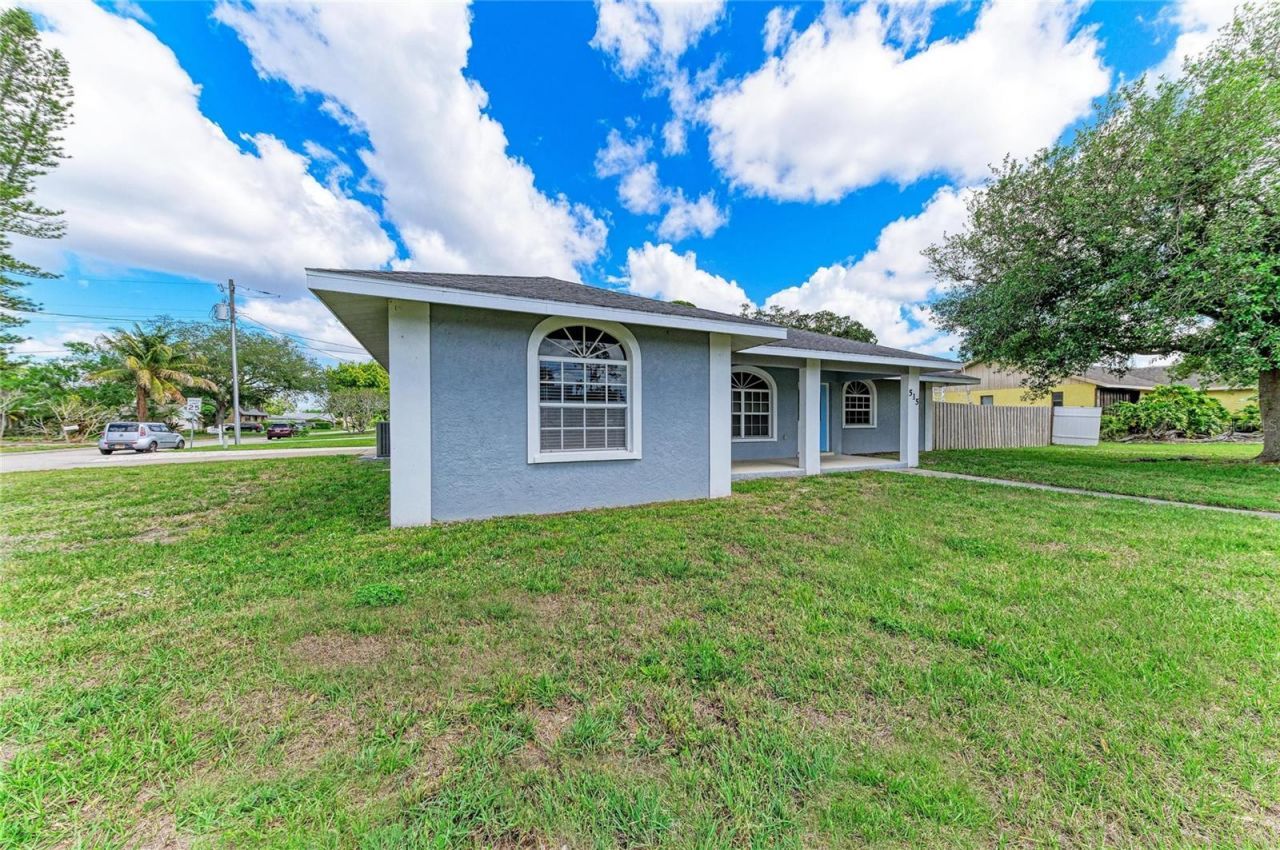 515 75th Street Nw, Bradenton, FL 34209 Photo