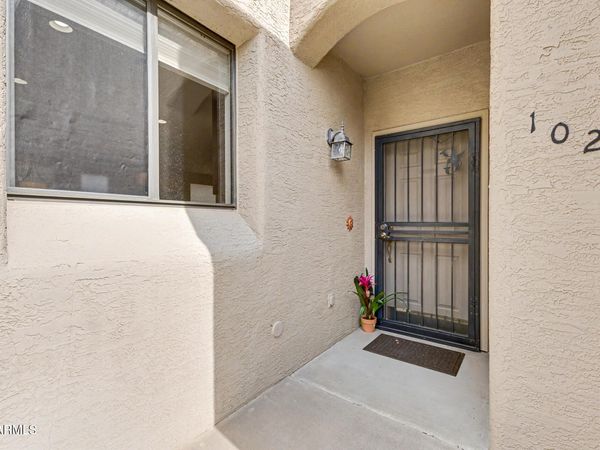 13606 N CAMBRIA Drive, Unit 102, Fountain Hills, AZ 85268