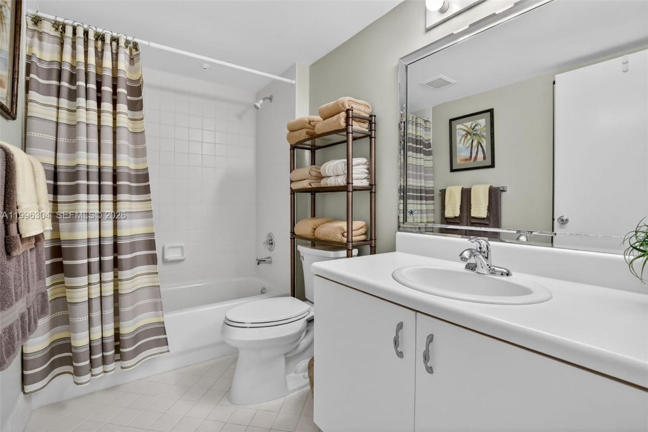 1651 SW 127th Ave, Unit 305A, Pembroke Pines, FL 33027 Photo