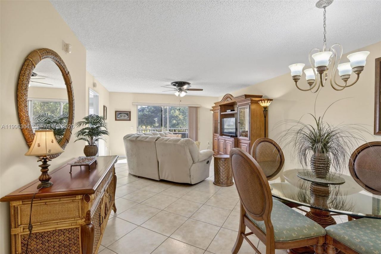 1651 SW 127th Ave, Unit 305A, Pembroke Pines, FL 33027 Photo