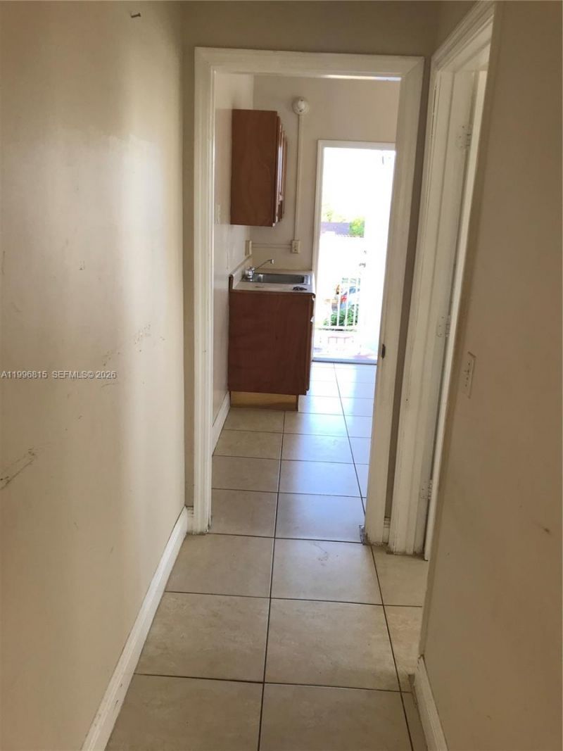 12124 NE 5th Ave , Unit 7, North Miami, FL 33161 Photo