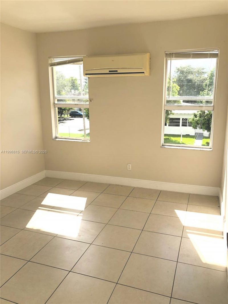 12124 NE 5th Ave , Unit 7, North Miami, FL 33161 Photo