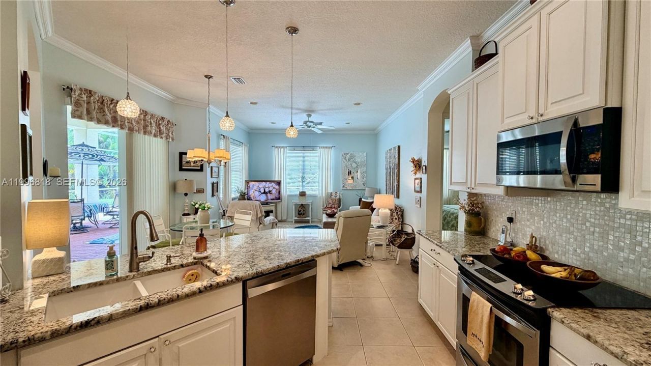 608 SW Chesapeake Ct, Port Saint Lucie, FL 34986 Photo