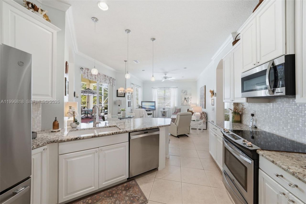 608 SW Chesapeake Ct, Port Saint Lucie, FL 34986 Photo