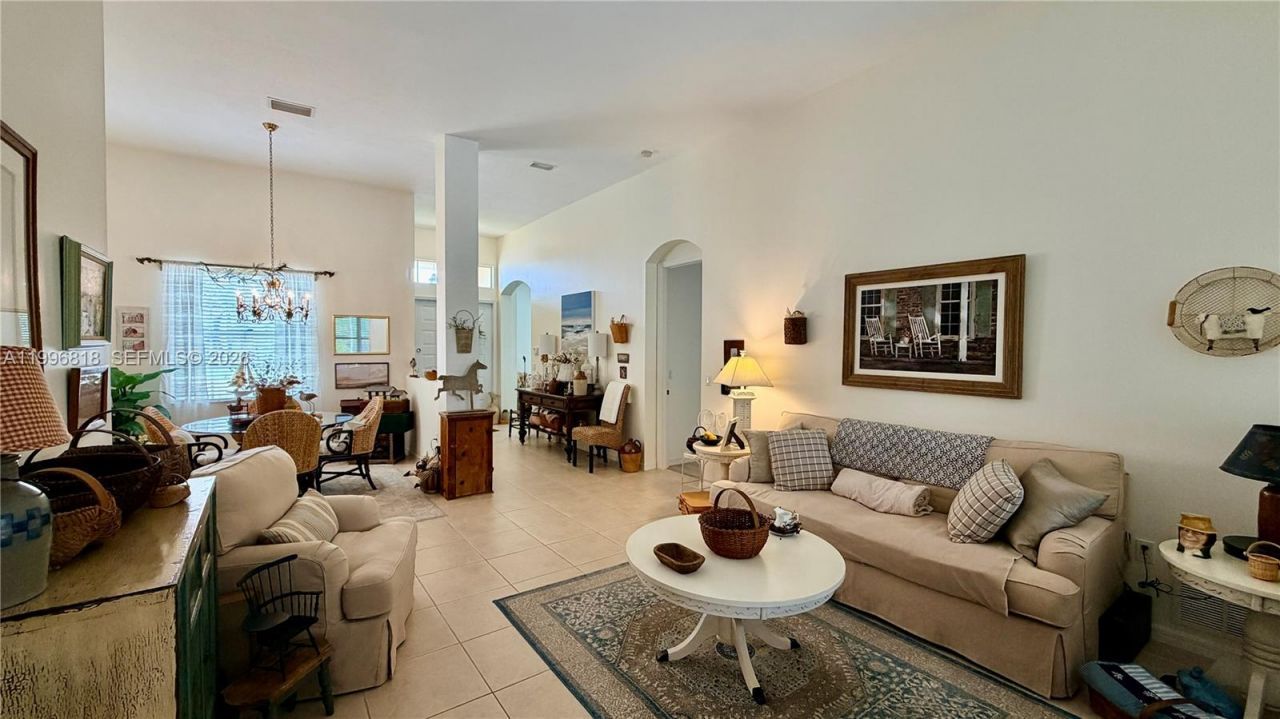 608 SW Chesapeake Ct, Port Saint Lucie, FL 34986 Photo