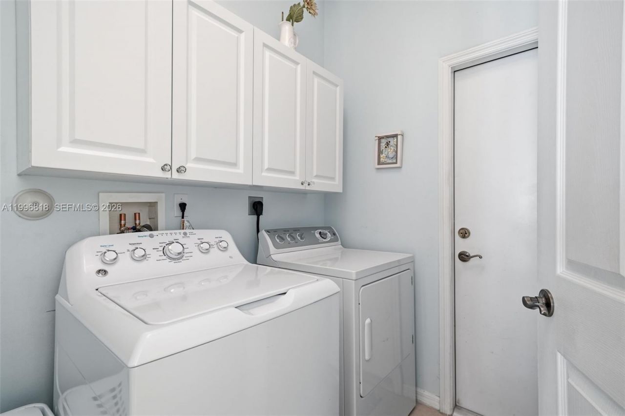 608 SW Chesapeake Ct, Port Saint Lucie, FL 34986 Photo
