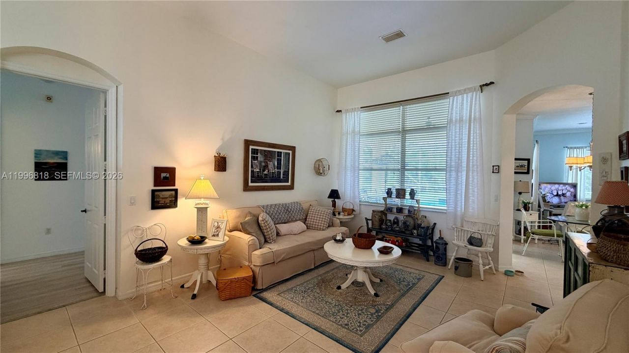 608 SW Chesapeake Ct, Port Saint Lucie, FL 34986 Photo