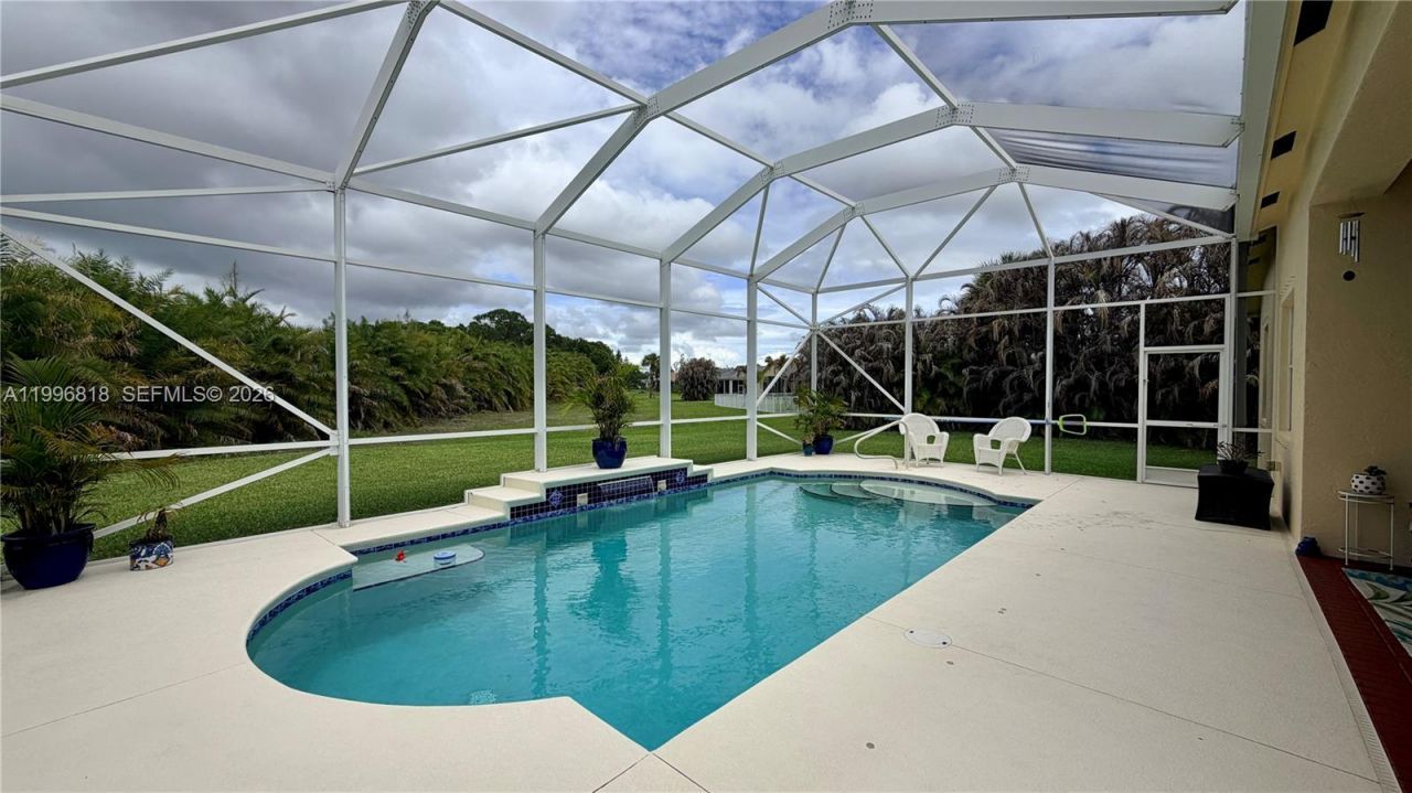 608 SW Chesapeake Ct, Port Saint Lucie, FL 34986 Photo