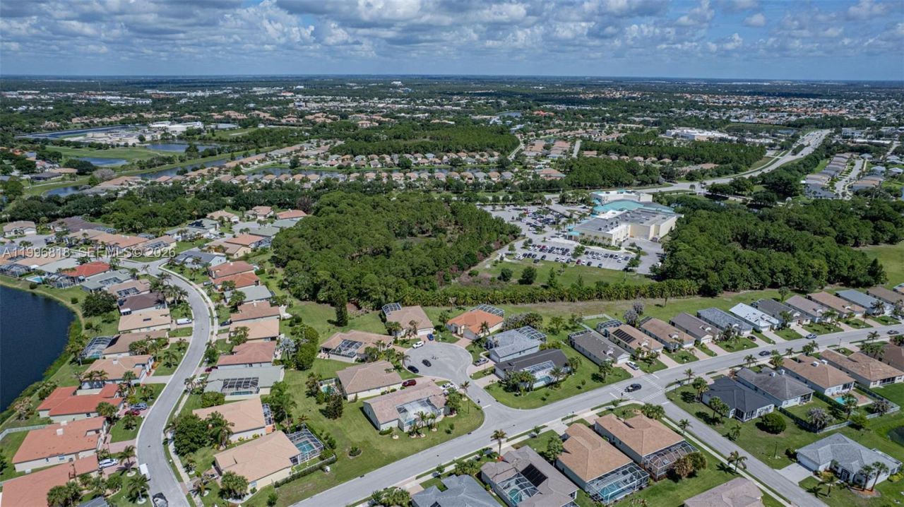 608 SW Chesapeake Ct, Port Saint Lucie, FL 34986 Photo