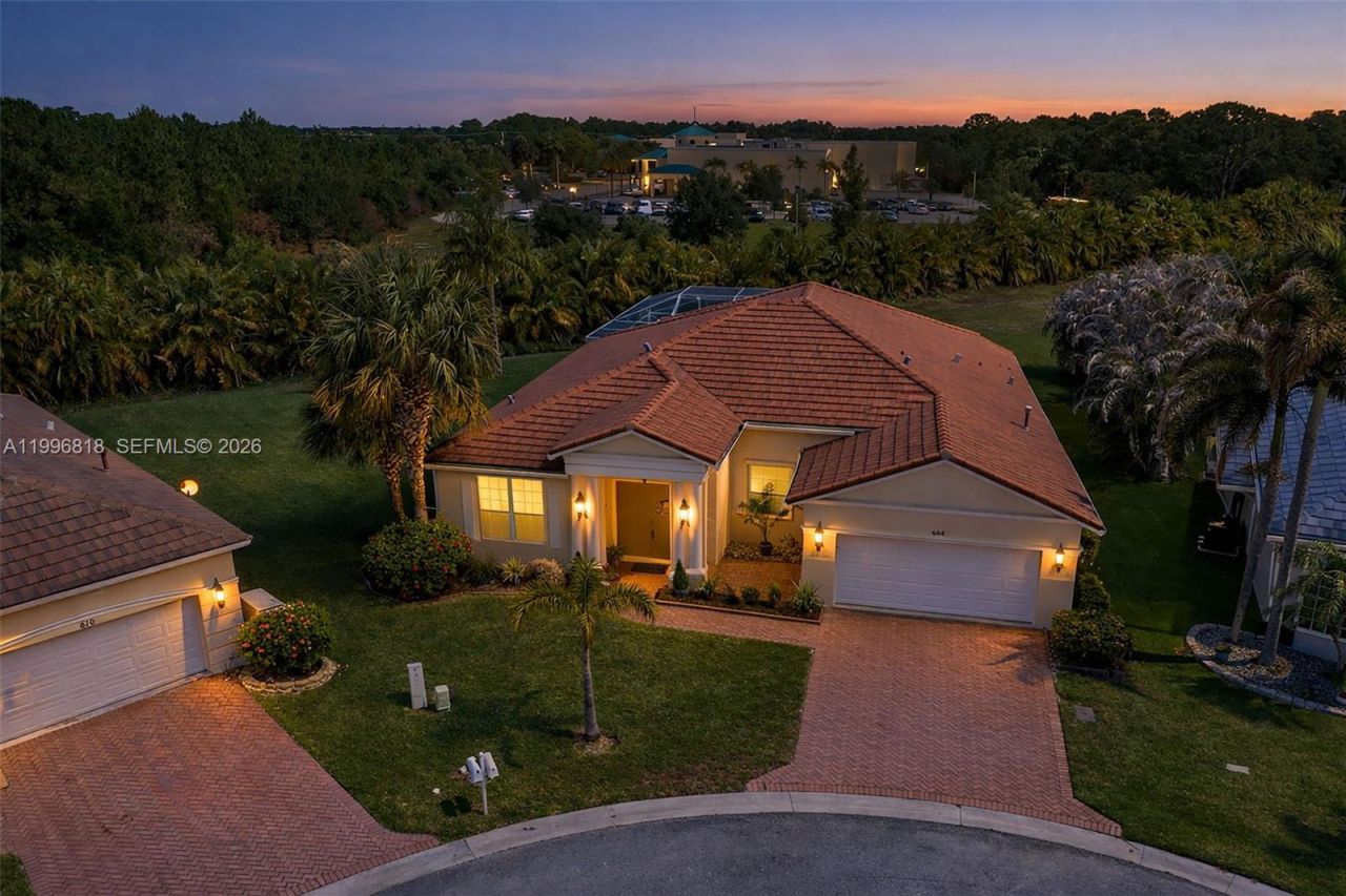 608 SW Chesapeake Ct, Port Saint Lucie, FL 34986 Photo