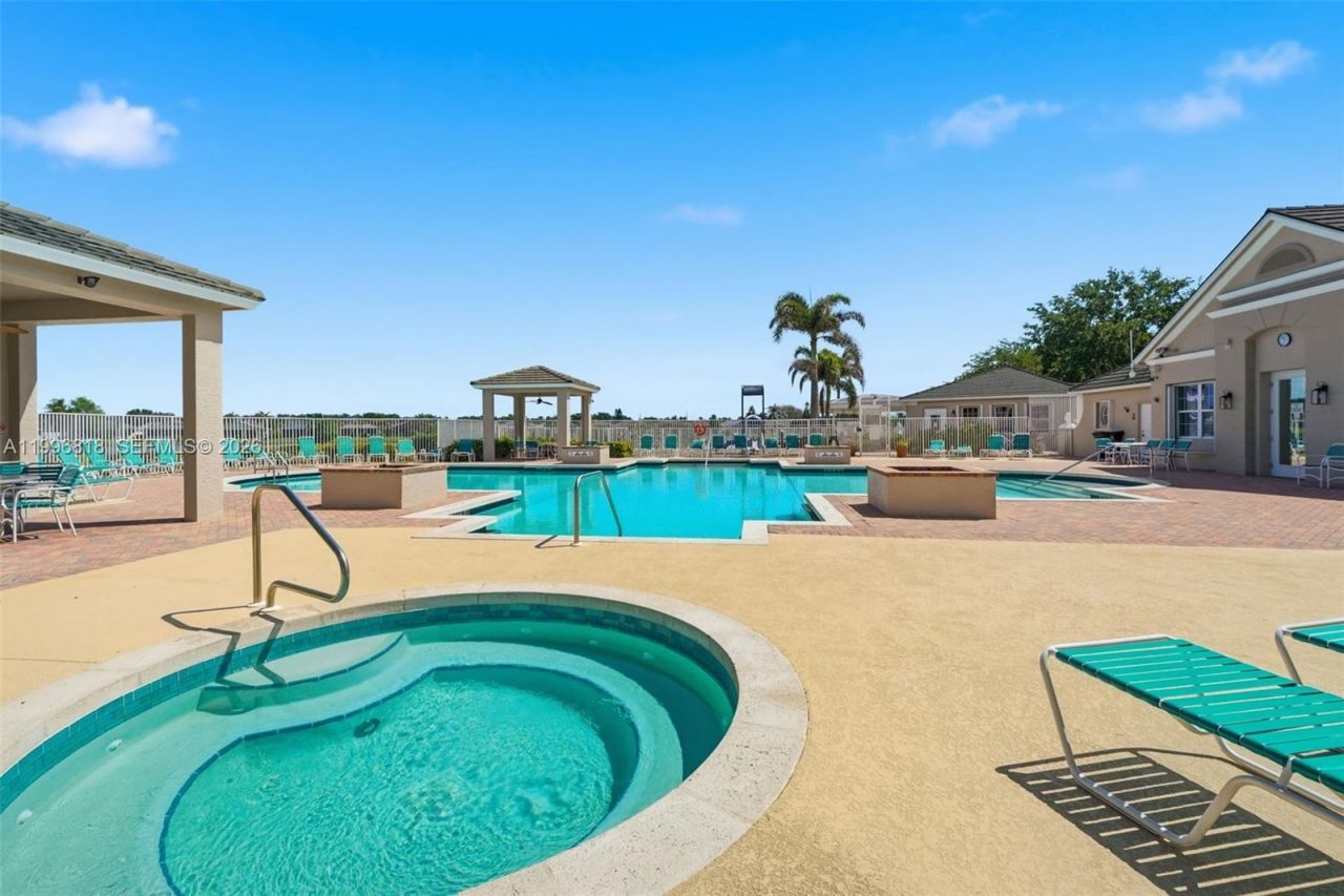 608 SW Chesapeake Ct, Port Saint Lucie, FL 34986 Photo