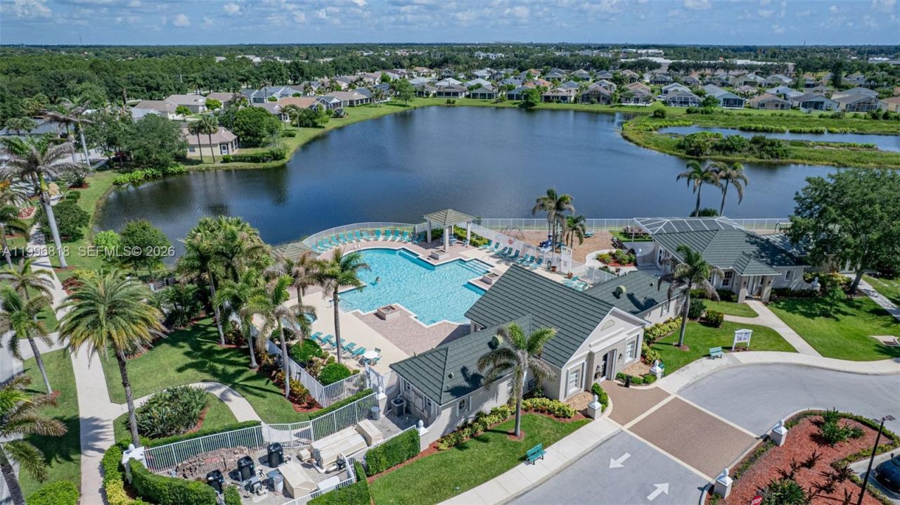 608 SW Chesapeake Ct, Port Saint Lucie, FL 34986 Photo