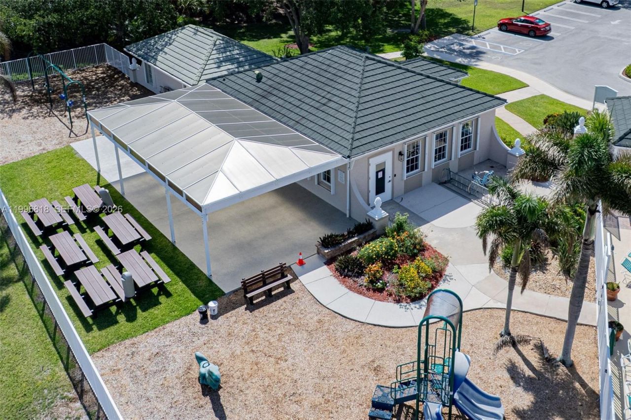 608 SW Chesapeake Ct, Port Saint Lucie, FL 34986 Photo