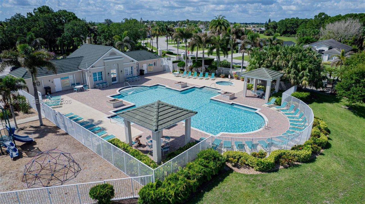 608 SW Chesapeake Ct, Port Saint Lucie, FL 34986 Photo