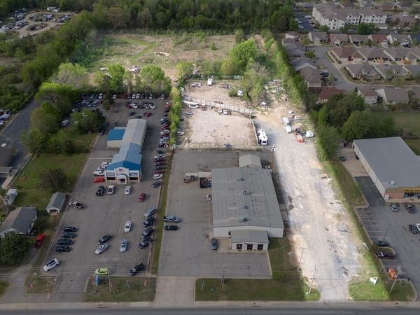 1580 E Oak, Conway, AR 72032