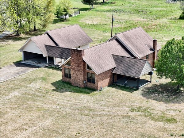 1062 Mississippi 348, New Albany, MS 38652