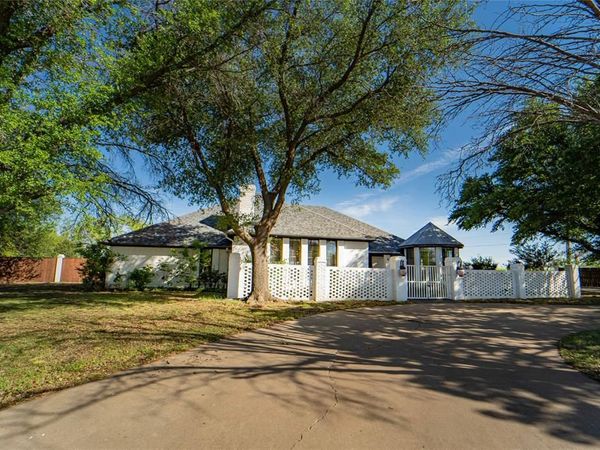 8 Chaparral Lane, Breckenridge, TX 76424