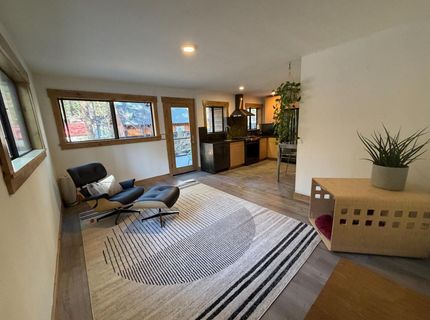 8681 Rainbow Ave, Kings Beach, CA 96143 Photo