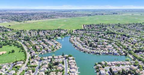 3251 Port Pacific Ln, Elk Grove, CA 95758 Photo