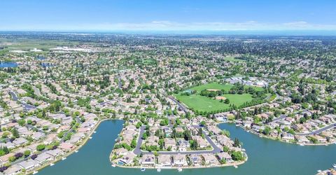 3251 Port Pacific Ln, Elk Grove, CA 95758 Photo