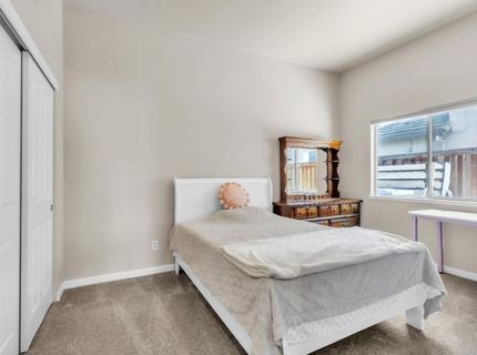 3251 Port Pacific Ln, Elk Grove, CA 95758 Photo