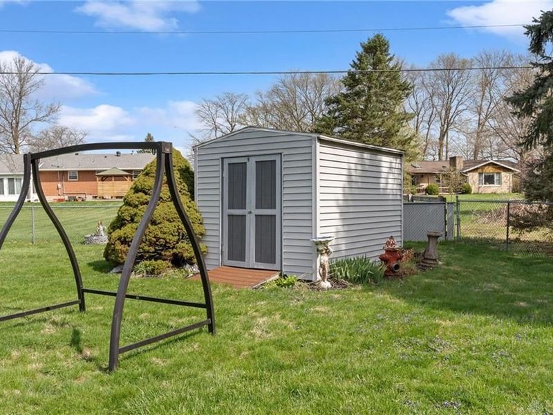 1323 W State Route 571, Tipp City, OH 45371 Photo 3