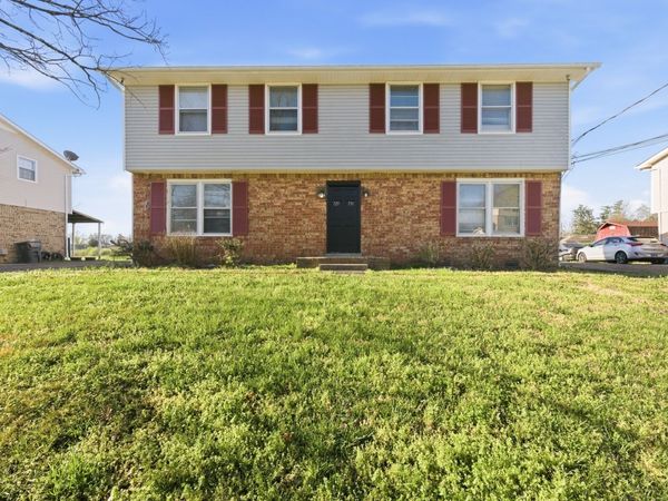 731 McPherson Dr, Nashville, TN 37221